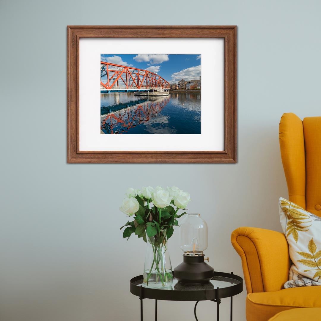 A2402438-HDR-Frame-Mockup-107