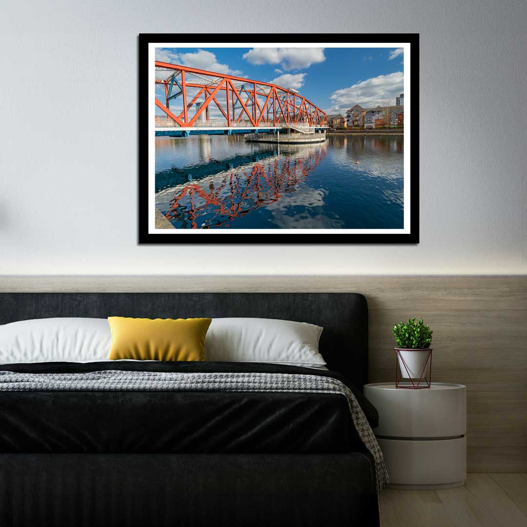 A2402438-HDR-Frame-Mockup-110