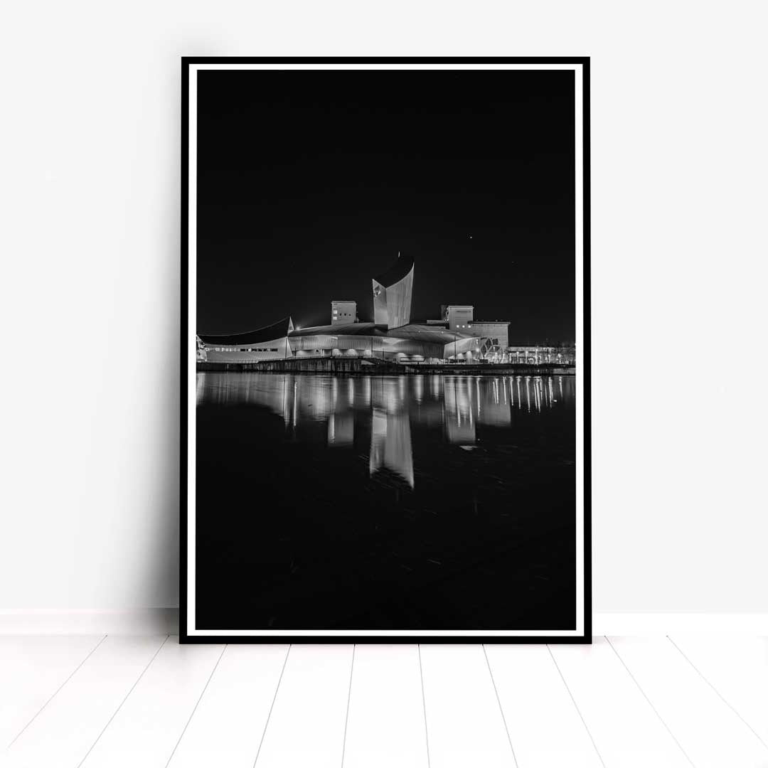 A7_01548-BLK-Frame-Mockup-102