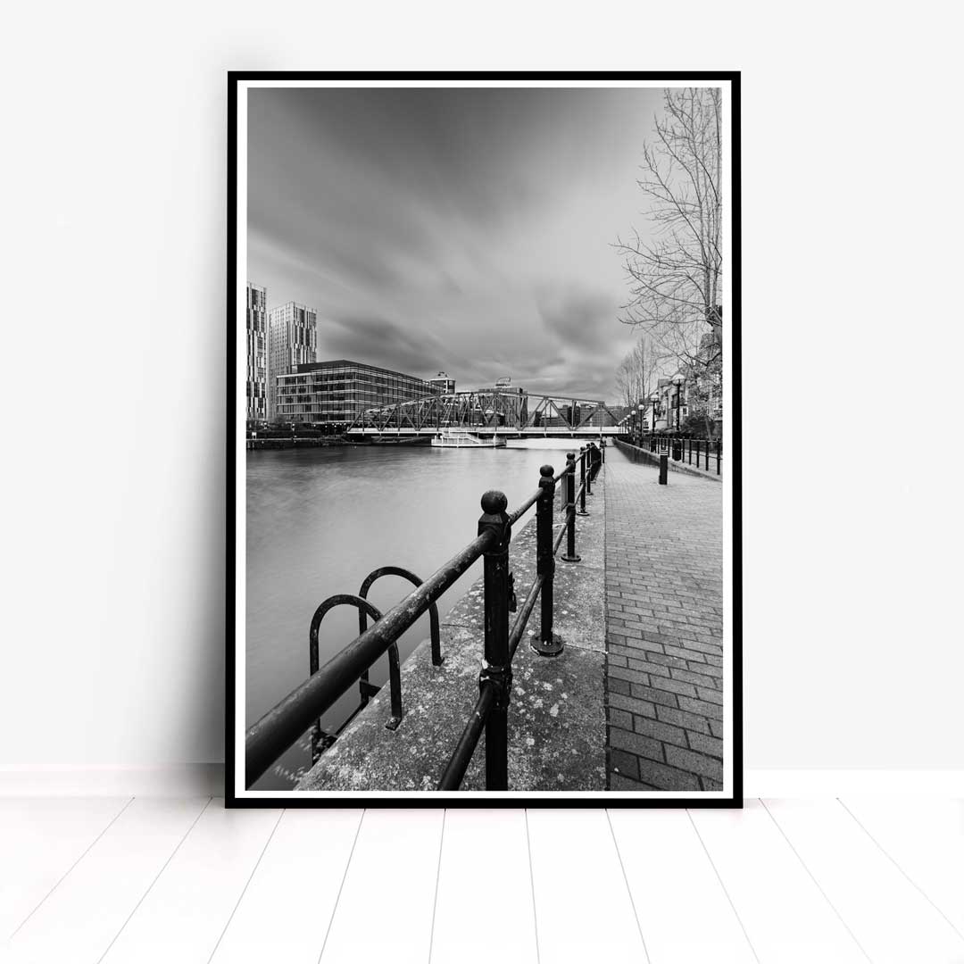 A7_01883-BLK-Frame-Mockup-102