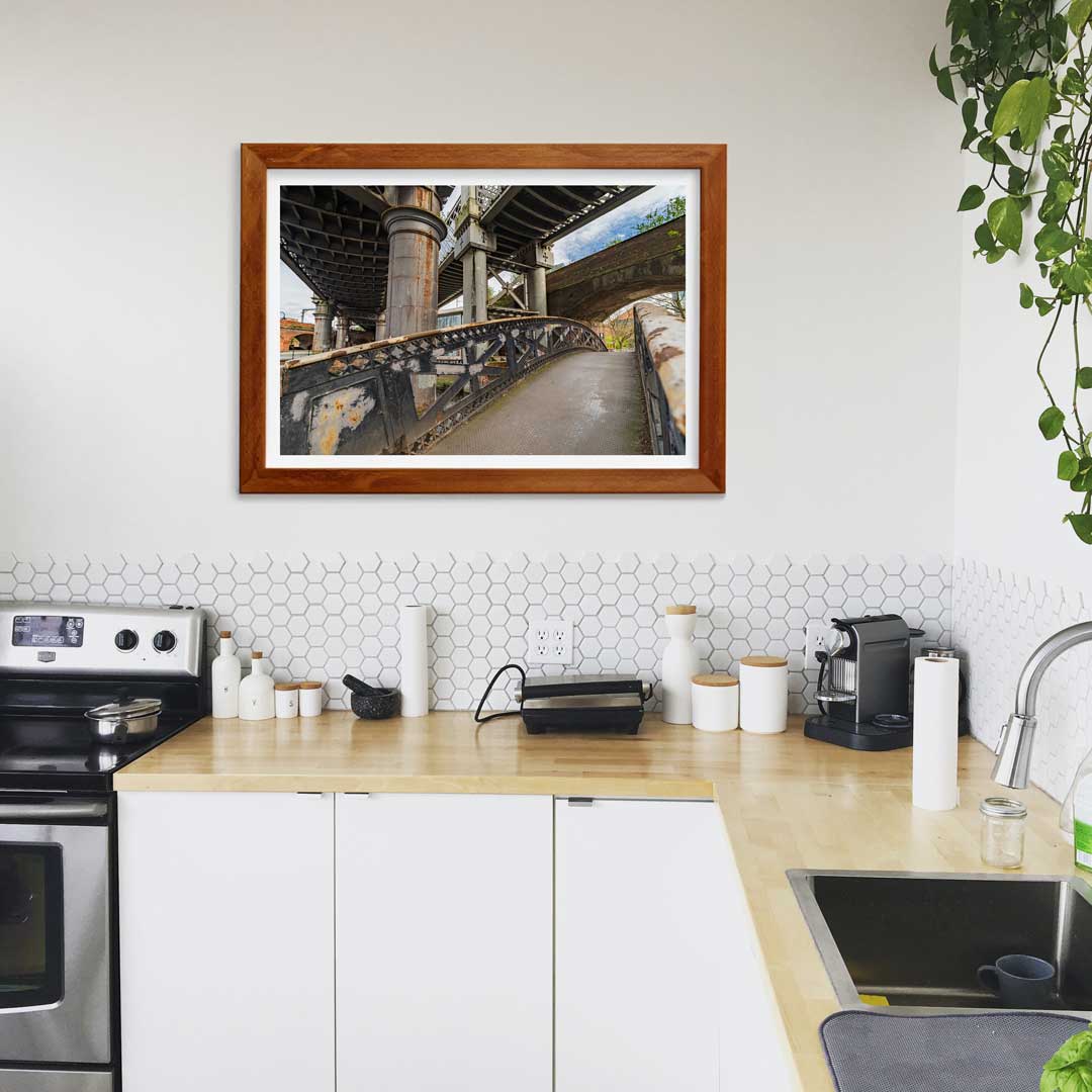 RA-MCR-A2402416-HDR-mockup-105
