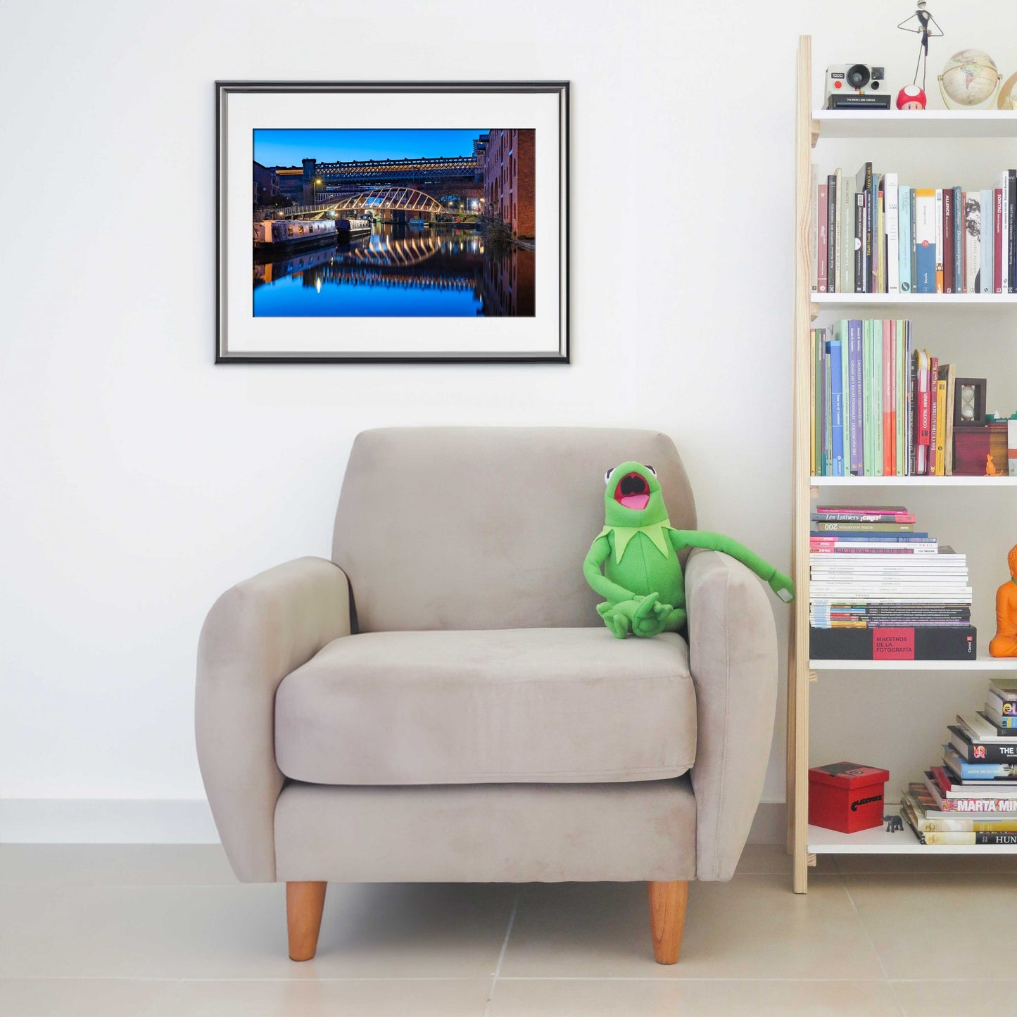 RA-MCR-A7_01528-HDR-mockup-109