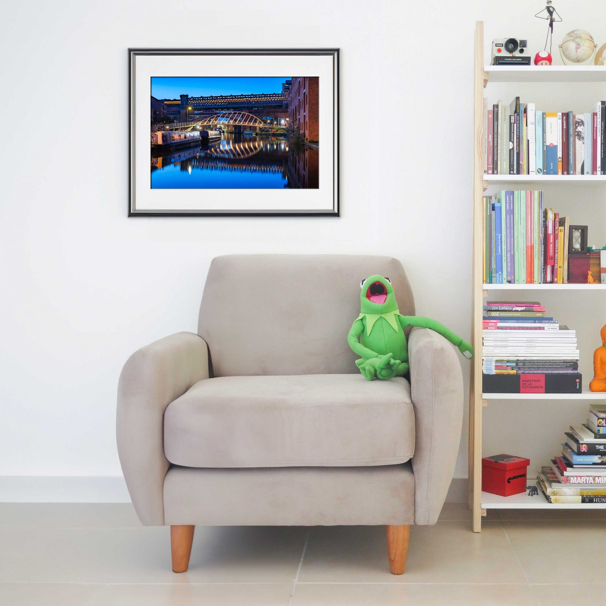 RA-MCR-A7_01528-HDR-mockup-109